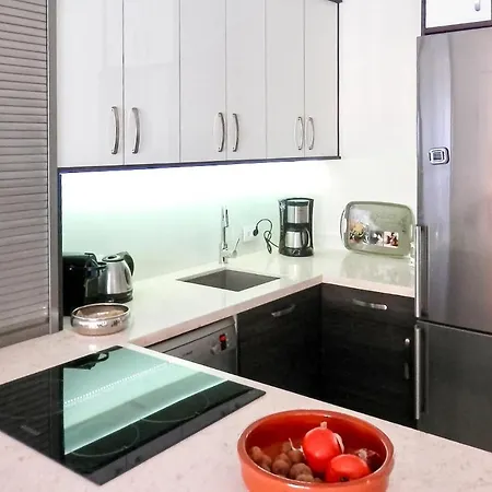 아파트 Stunning In Puerto De La Cruz With 1 Bedrooms, Wifi And Indoor Swimming Pool