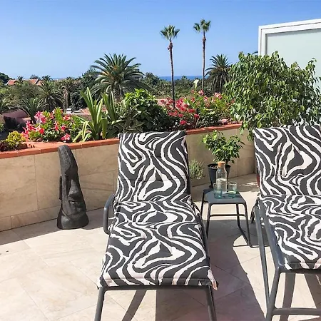 Stunning In Puerto De La Cruz With 1 Bedrooms, Wifi And Indoor Swimming Pool 아파트 푸에르토 드 라 크루즈