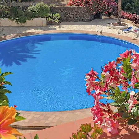 Stunning In Puerto De La Cruz With 1 Bedrooms, Wifi And Indoor Swimming Pool
